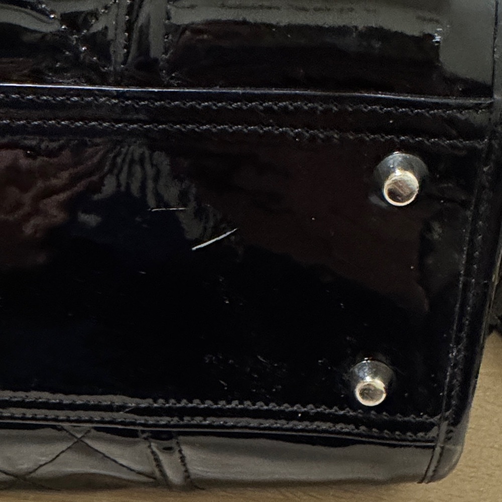 Authentic Burberry Black Patent Bag with Lock & Key (COA included) - - Picture 10 of 16